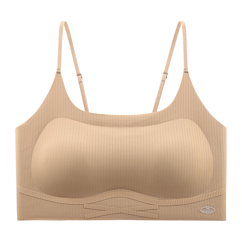 Bezšvová, priedušná podprsenka s pevným ramienkom, bočné zhromažďovanie prsníkov, plné košíčky s jemne formovanými košíčkami, nylonový materiál
