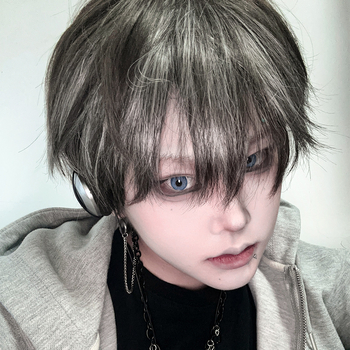 Perucă cosplay, păr masculin scurt, D-159, fibre rezistente la temperaturi înalte, breton în straturi, potrivire universală