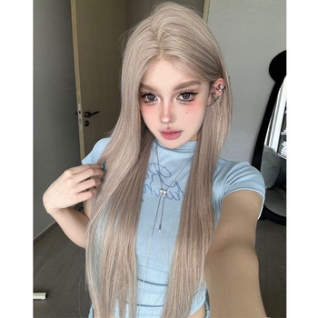 Kenny Wig – prirodný štýl, dlhá rovná parochňa s ofinkou, kompletné pokrytie hlavy, vlákna odolné voči teplu