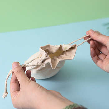 Диатомитова торбичка за миризми и влага – подвесен абсорбатор за гардероб и обувки, пакет от 100 торбички