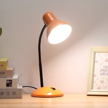 Metalna stolna lampa, napajanje iz utičnice, E27 navoj, vintage stil rasvjetnog tijela s prekidačem na gumb