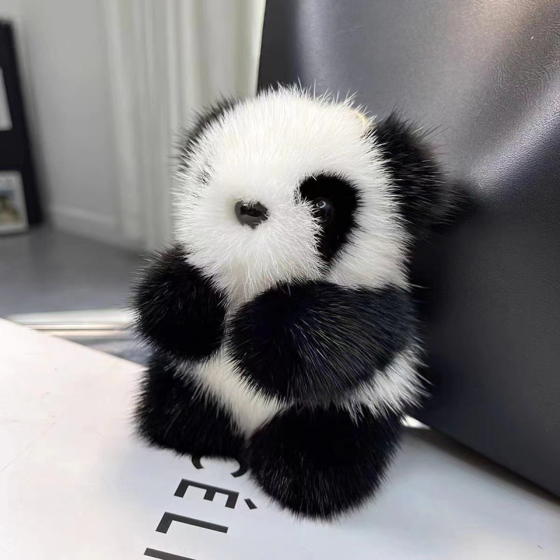 Mink pliš panda privjesak za torbu i ključeve (materijal: pliš; uzorak: panda; stil: privjesak za torbu; sezona: Zima 2024)