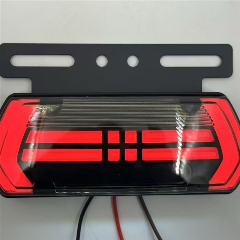 Странично LED осветление за камион с индикатор за завиване и задно осветление, 24V, водоустойчиво, модел: Black Shark Symphony Edge Light