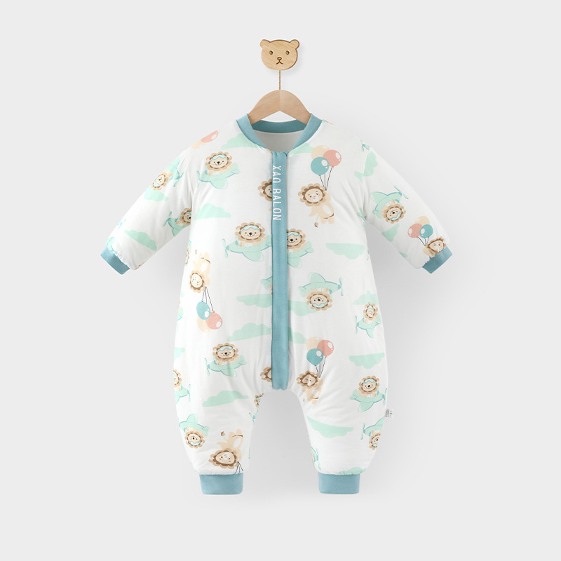 Kūdikio miego maišelis – tankus, medvilnės išorė, poliesterio pamušalas, metalinis užtrauktukas, animacinis raštas, tinkamas žiemai, pavasariui ir rudeniui, pastovaus temperatūros funkcija, amžius 1–3 metai