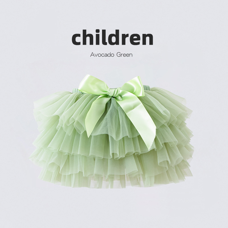 Bērnu svārki, vienkrāsains cake stila svārki, ārējais materiāls 95% neilons, oderes modal; bērniem 1–3 gadi. (ārējais materiāls 95% neilons, oderes modal, vienkrāsains, cake stils, vecums 1–3)