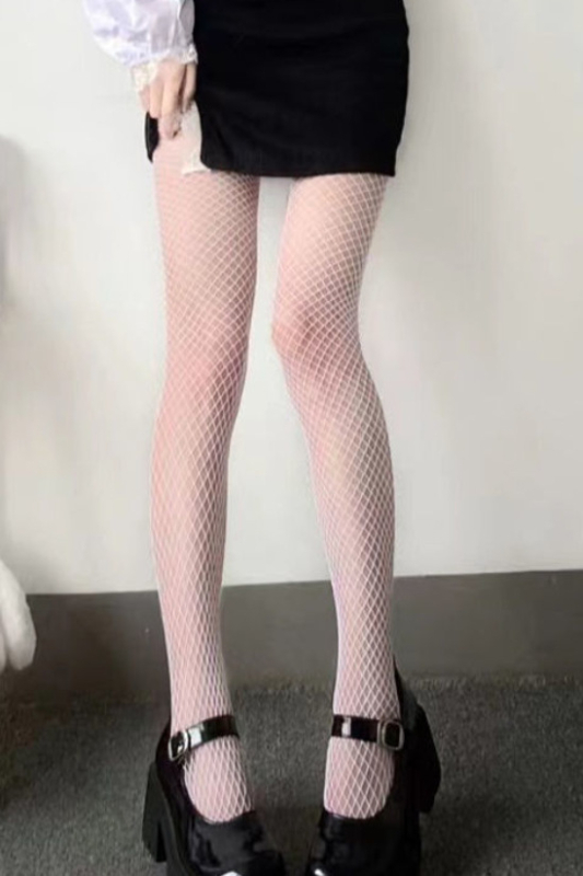 Võrgustikust sukkpüksid pikal toru, õhuke nailonist kangas, 70–80% nailonisisaldus