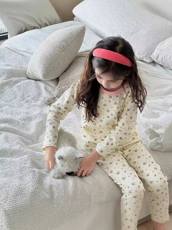 Gyermekeknek tervezett varrás nélküli termo alsóruha készlet — Koreai stílus, pamut LYCRA alapréteg, Cartoon mintázat, meleg és nedvesség-elvezető