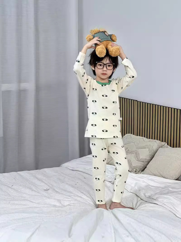 Gyermekeknek tervezett varrás nélküli termo alsóruha készlet — Koreai stílus, pamut LYCRA alapréteg, Cartoon mintázat, meleg és nedvesség-elvezető