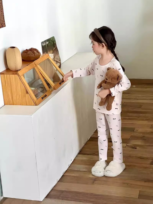 Gyermekeknek tervezett varrás nélküli termo alsóruha készlet — Koreai stílus, pamut LYCRA alapréteg, Cartoon mintázat, meleg és nedvesség-elvezető