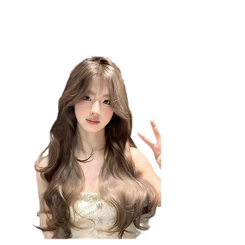 Ikdienas parūka no karstumizturīgām šķiedrām, garas cirtas, piemērota visiem ādas toņiem