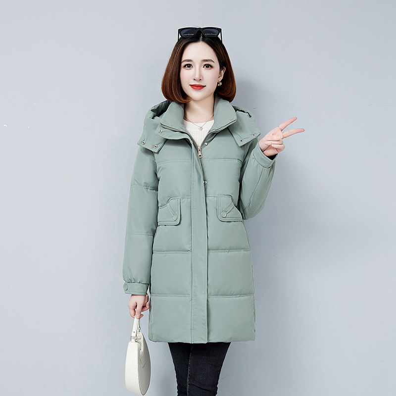 Dámska páperová bunda s balým kačacím páperím; obsah páperia >91%; hlavný materiál: spandex (polyesterová zmes); hrúbka: hrubá; golier bez goliera, odnímateľný