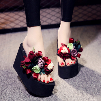 Naiste rannas sandaalid etnilise mustriga, paks platvormtald, EVA ülemine, kummist talla, vulkaniseeritud, libisemiskindlad