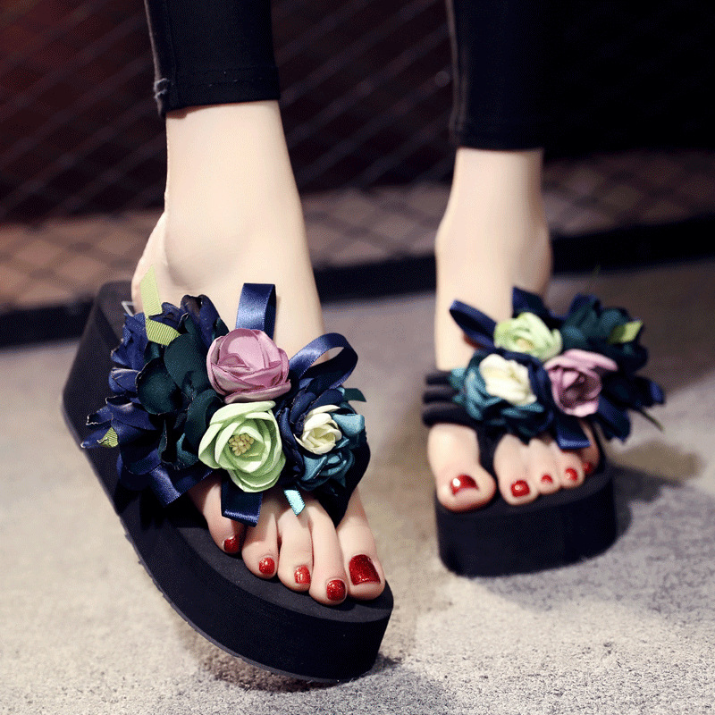 Naiste rannas sandaalid etnilise mustriga, paks platvormtald, EVA ülemine, kummist talla, vulkaniseeritud, libisemiskindlad