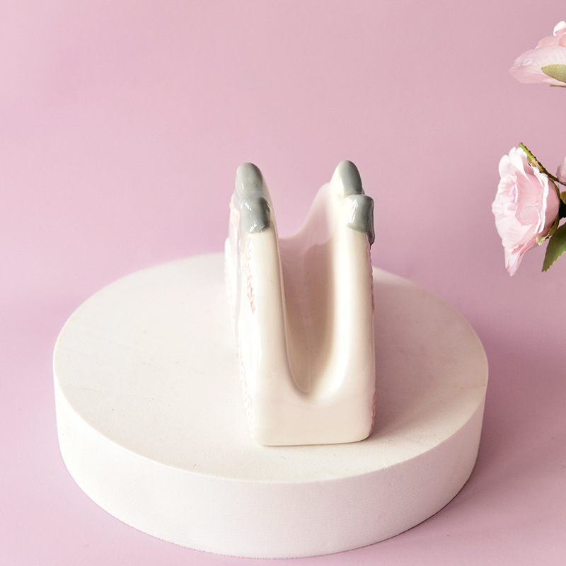 Držiak na vreckovky, keramika s reliéfom ručne maľovaná, zvislý stolný regál do kuchyne, reštaurácie, kaviarne, hotela