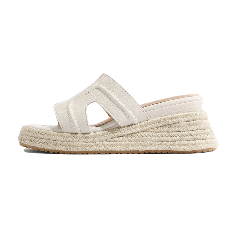 Sieviešu ādas sandales ar vienu siksnu, kvadrāta purngala forma, gumijas zole, korejiešu stils, vasara 2025