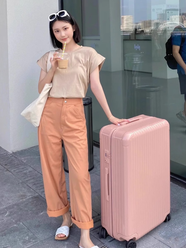 Wheat Dot suure mahutavusega reisikohver lukuga, universaalsed rattad, ABS/PC materjal, 3 kg, parooliga lukk