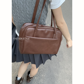 Moteriška PU tote rankinė – miesto minimalistinis stilius, užtrauktukas, horizontali kvadratinė forma, poliesterio pamušalas, ruduo 2024.