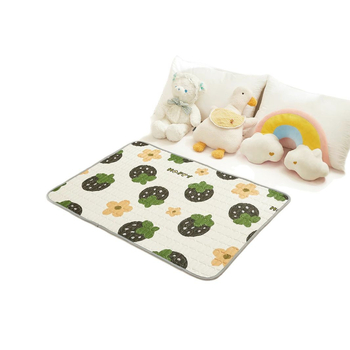 Divpusēja mazulim domāta mazgājama kokvilnas pamatplāksne, ārējais audums 100% kokvilna, pildījums kokvilna, pielāgojama apstrāde