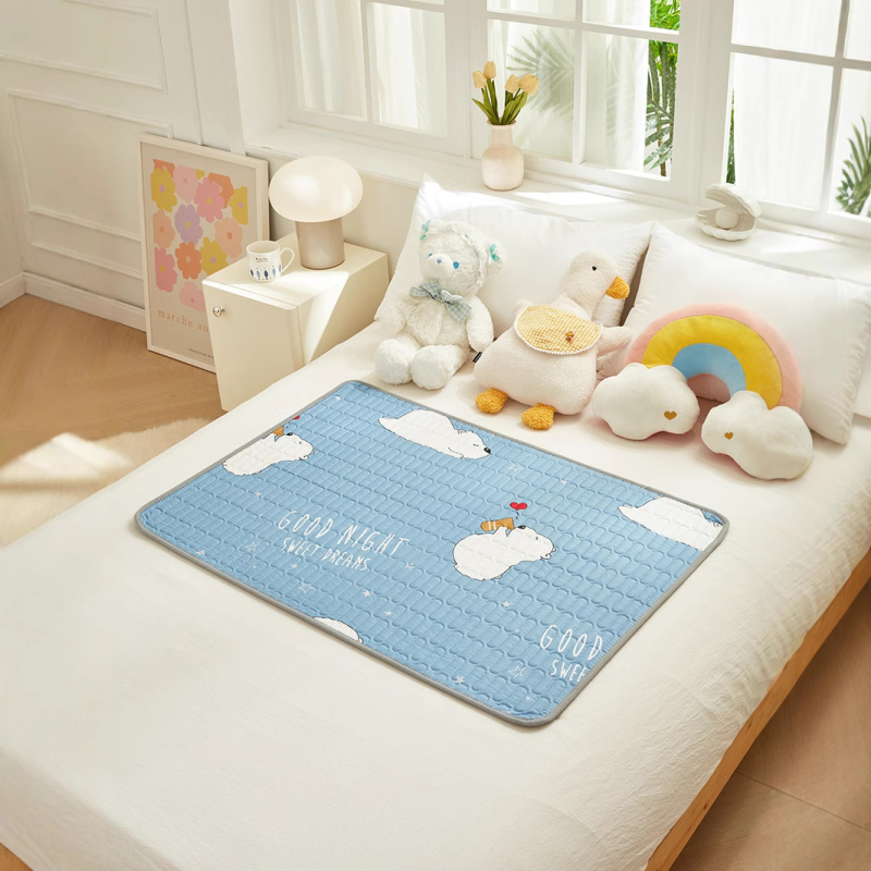 Divpusēja mazulim domāta mazgājama kokvilnas pamatplāksne, ārējais audums 100% kokvilna, pildījums kokvilna, pielāgojama apstrāde