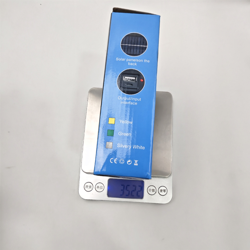 Autóvészjelző háromszög LED világítással, ABS anyagból és háromlábú állvánnyal