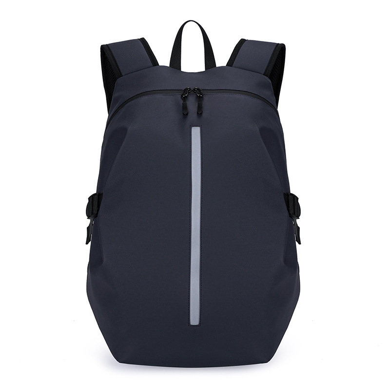 Cyklistická taška, model 811, z Oxford textílie, objem 20–35 l, priedušná, vodeodolná a rozšíriteľná.