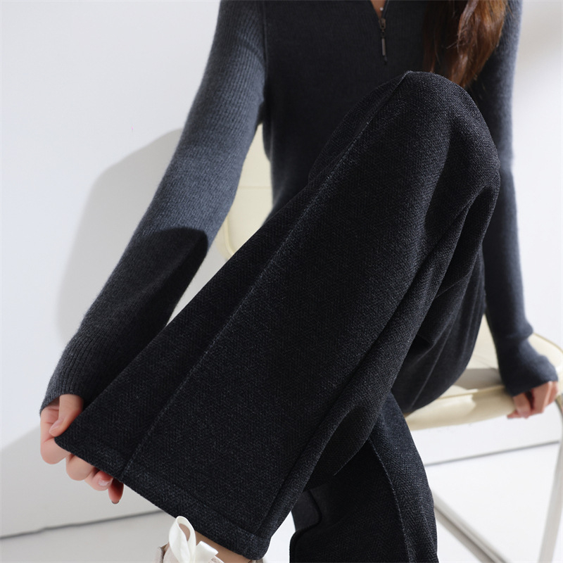 Laiad püksid kõrge vöökoht, villane kangas, elegantne linnustiil, sügis 2025