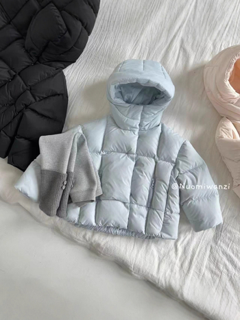 Gyerekeknek szóló kapucnis pehelykabát, koreai stílus, téli 2025, 90% kacsa pehely, cipzár