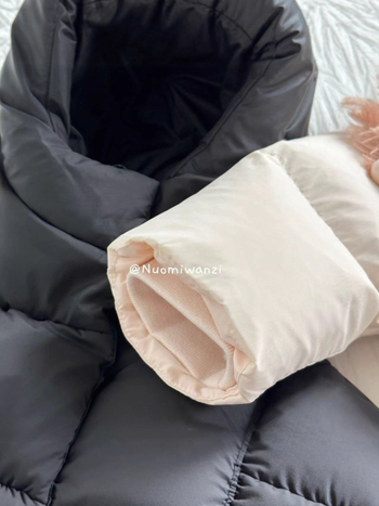 Gyerekeknek szóló kapucnis pehelykabát, koreai stílus, téli 2025, 90% kacsa pehely, cipzár