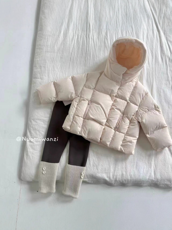 Gyerekeknek szóló kapucnis pehelykabát, koreai stílus, téli 2025, 90% kacsa pehely, cipzár