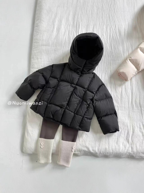 Gyerekeknek szóló kapucnis pehelykabát, koreai stílus, téli 2025, 90% kacsa pehely, cipzár