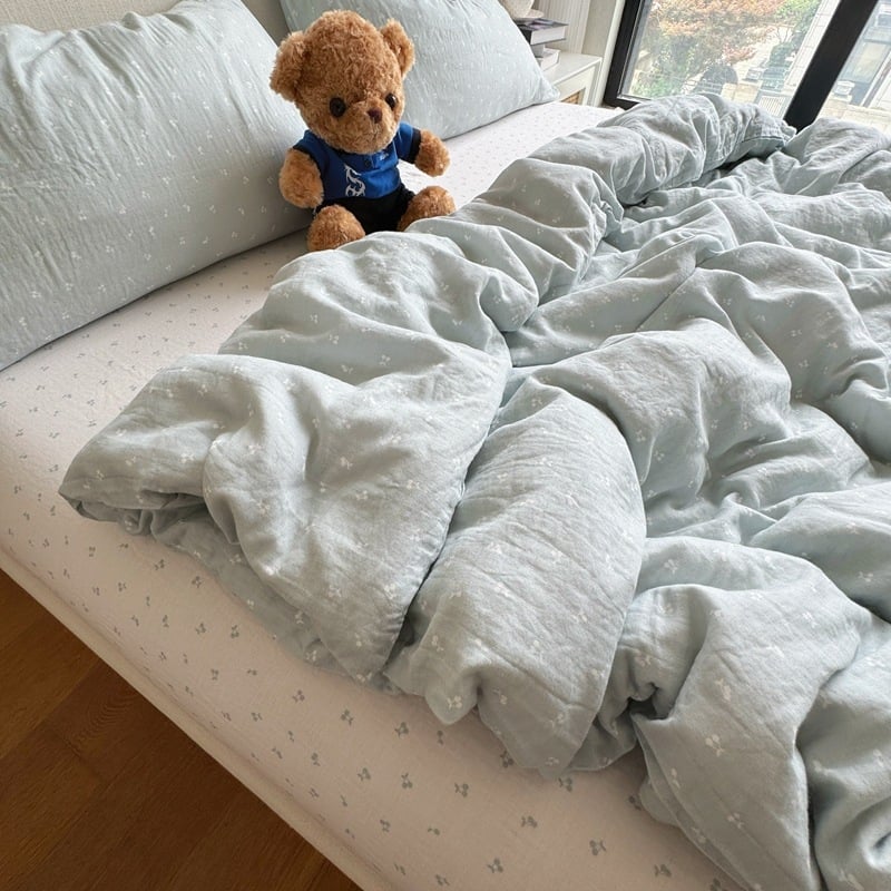 Bavlnený štvordielny súbor posteľnej bielizne s rastlinným vzorom, reaktívna tlač a farbenie, hmotnosť 2000–2500 g