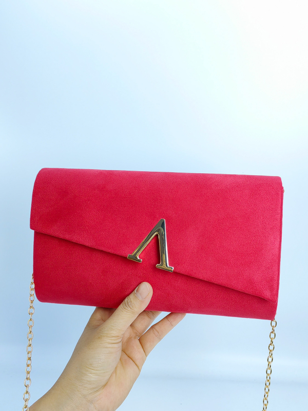 PU női estélyi cluth lánccal, V-alakú, vízszintes négyzet alakú táska, zárófedéllel, telefon- és ID-zsebek, poliészter bélés, háromdimenziós kivitel, 2024 tavasz