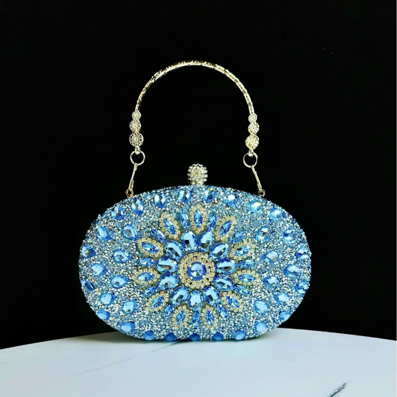 Kagyló alakú clutch rhinestone napsugár motívummal, poliészter, belső telefontartó zseb, nyitott kivitel, tavasz 2024