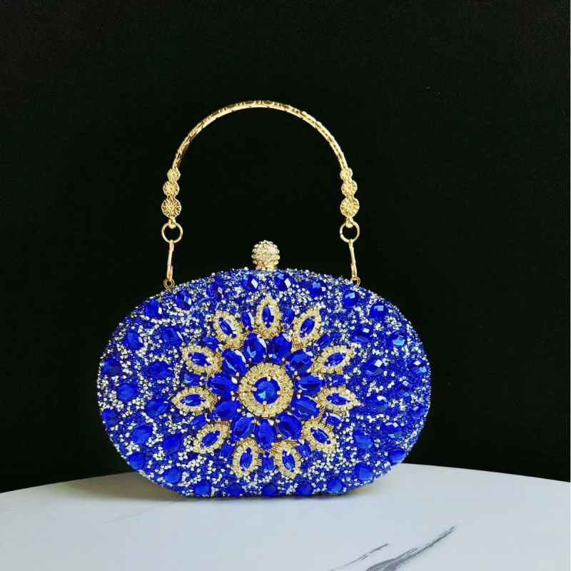 Kagyló alakú clutch rhinestone napsugár motívummal, poliészter, belső telefontartó zseb, nyitott kivitel, tavasz 2024