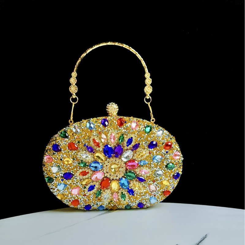 Kagyló alakú clutch rhinestone napsugár motívummal, poliészter, belső telefontartó zseb, nyitott kivitel, tavasz 2024