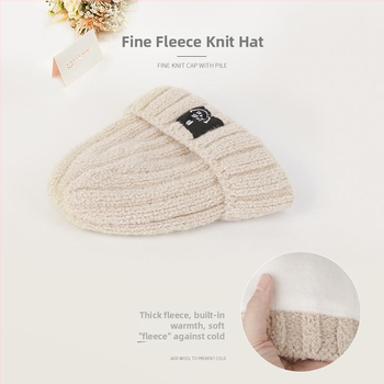 Dlhá rovná parochňa s pletenou čiapkou, kórejský štýl, úplné zakrytie hlavy, nadýchané vlasy, prirodzený vzhľad