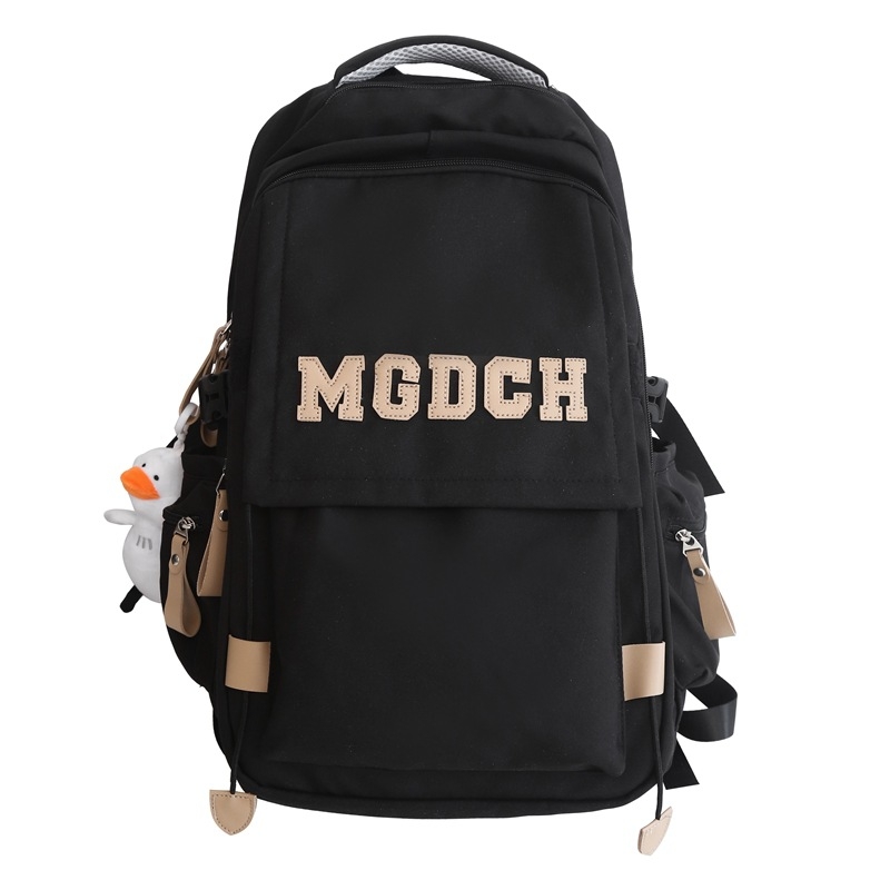 Koolikott nailonist, maht 20–35 l, kulumist vastupidav, kumerad õlarihmad, linnastiil