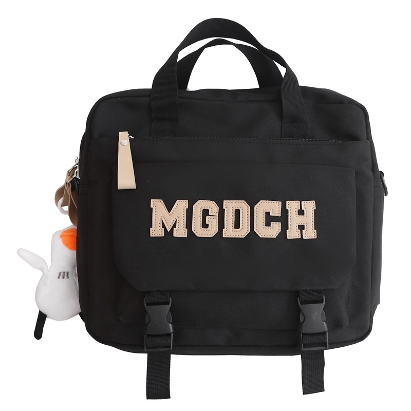 Koolikott nailonist, maht 20–35 l, kulumist vastupidav, kumerad õlarihmad, linnastiil