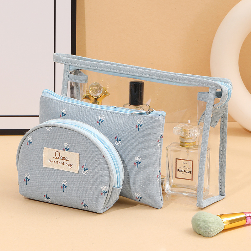 Trojdielny set priehľadných PVC kozmetických tašiek – kvetinový vzor, vodotesné, mokro-suché delenie, polyesterová podšívka, na cestovanie