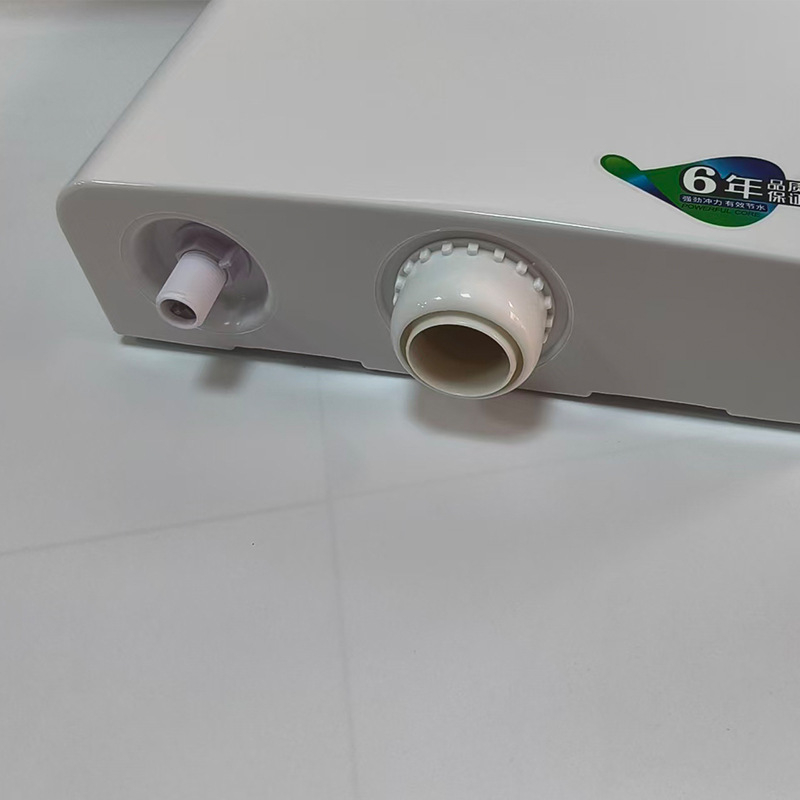 Himans PP plastmasinis išskalavimo bakelis klozetui – squat tipo, sieninis montavimas, rankinis išplovimas, išplovimo talpa 5/8 L, modernus minimalistinis dizainas, pilnas komplektas