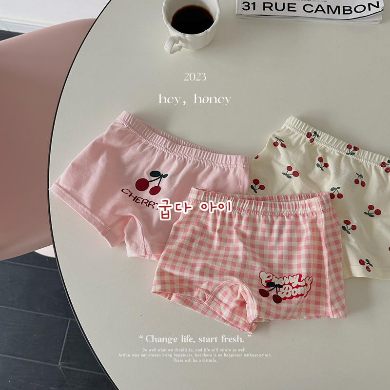 Vaikų trijų dalių apatiniai komplektas, 95% medvilnė, unisex, vaikams 3–8 metai (100–140 cm), Saugumo klasė A, Pavasaris 2024