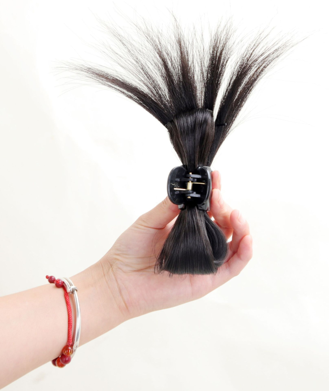 Poni juuksepik - juuksekimps, kõrge temperatuuriga traat, ei sobi värvimiseks