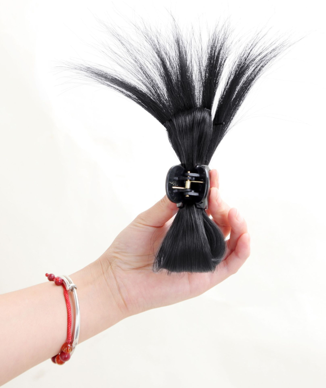 Poni juuksepik - juuksekimps, kõrge temperatuuriga traat, ei sobi värvimiseks