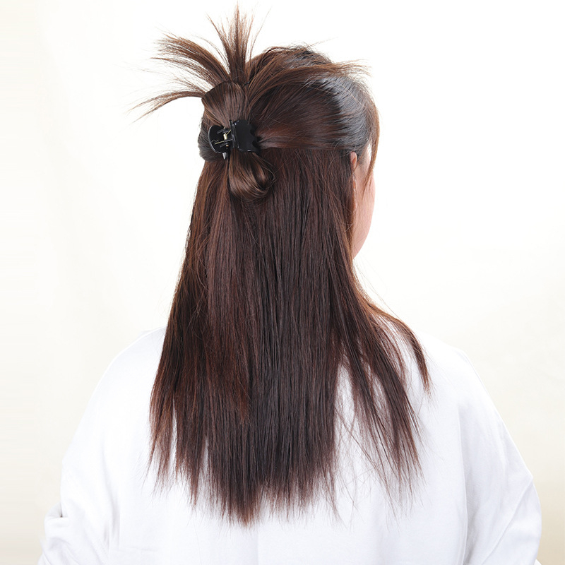 Poni juuksepik - juuksekimps, kõrge temperatuuriga traat, ei sobi värvimiseks