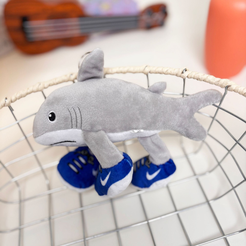 Crtić pliš lutka inspirirana Sanrio Kuromi – lik Melody Pudding Dog, višestruko funkcionalna plišanka s mogućnošću prilagodbe, punilo PP pamuk, za uzrast 7–14 godina