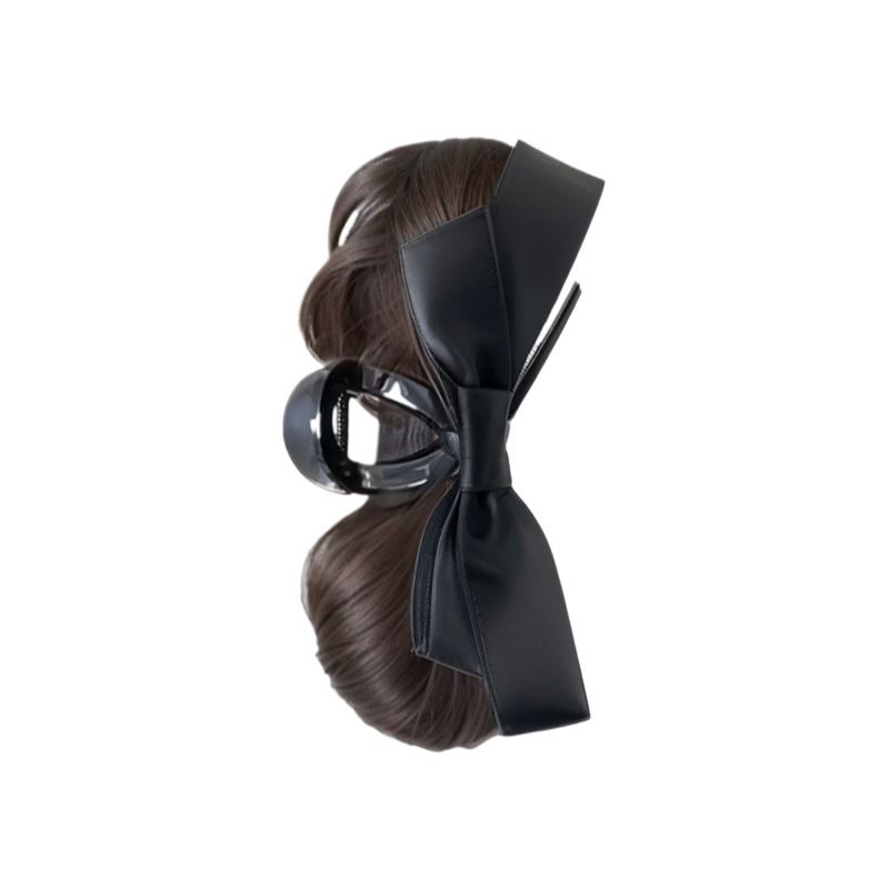 Perucă cu coadă și clips pentru coc pufoasă în spate — lucrată manual, sârmă rezistentă la temperatură, coadă compactă, nu se vopsește și nu se poate face perm
