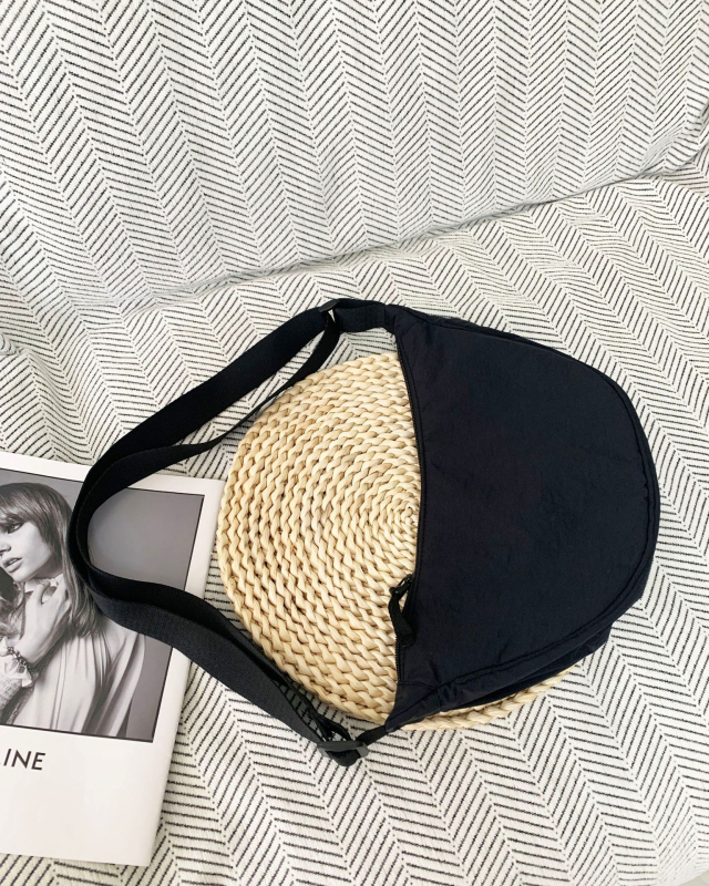 Marangue Dumpling-stiilis nailonist crossbody kott, tõmblukkiga avamine, polüestri vooder, kolmemõõtmiline väline disain