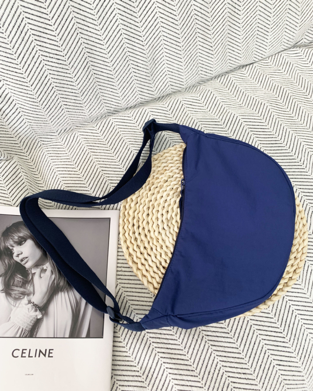 Marangue Dumpling-stiilis nailonist crossbody kott, tõmblukkiga avamine, polüestri vooder, kolmemõõtmiline väline disain