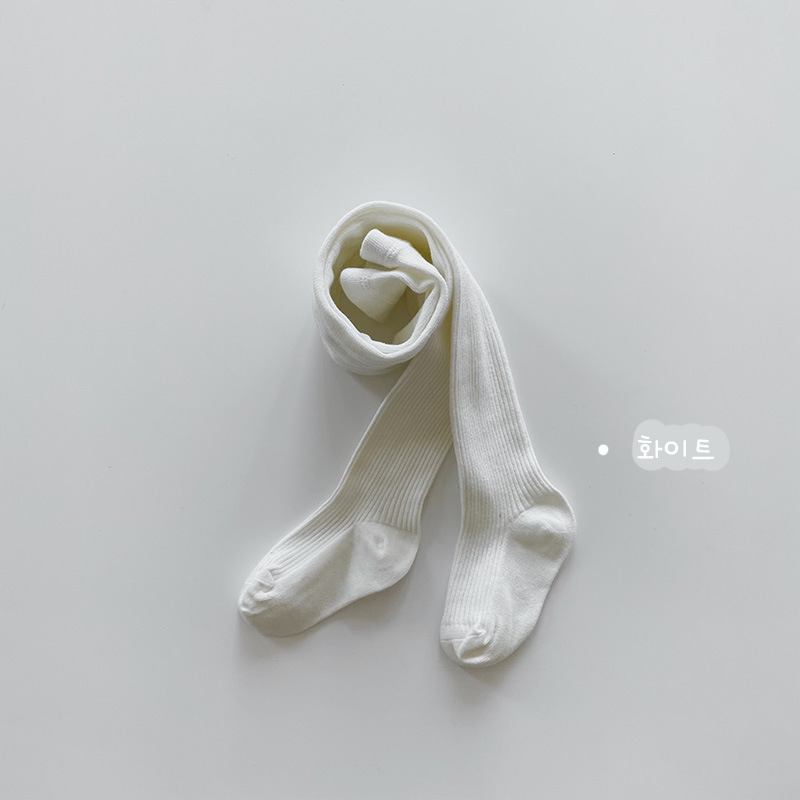 Laste puuvillased sukkpüksid kahekordse nõelamise kudumisega, hingavad ja niiskust imavad, 70% puuvill, 27% polüester, 3% elastaan, sobivad talvele, kevadeks ja sügisele