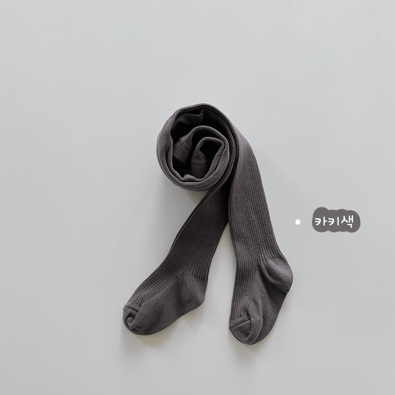 Laste puuvillased sukkpüksid kahekordse nõelamise kudumisega, hingavad ja niiskust imavad, 70% puuvill, 27% polüester, 3% elastaan, sobivad talvele, kevadeks ja sügisele